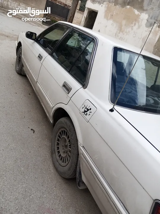للبيع سياره تيوتا كراون