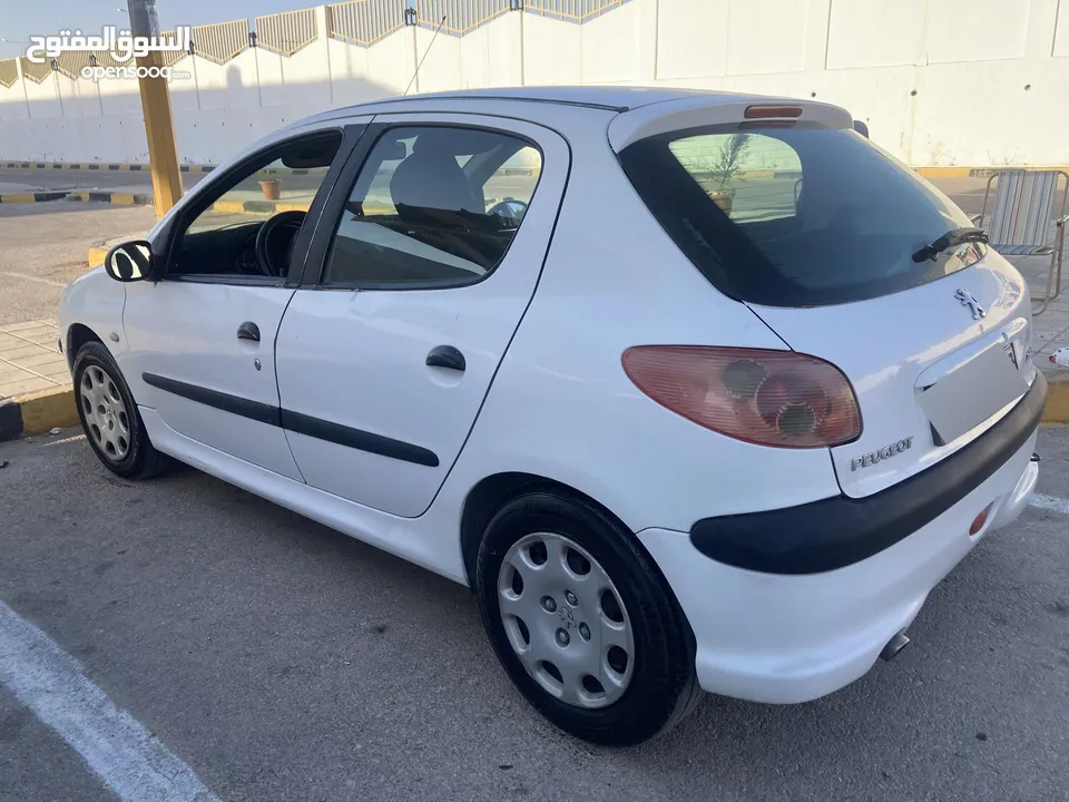 بيجو 206 اتوماتيك للبيع او البدل على بيكانتو حديث