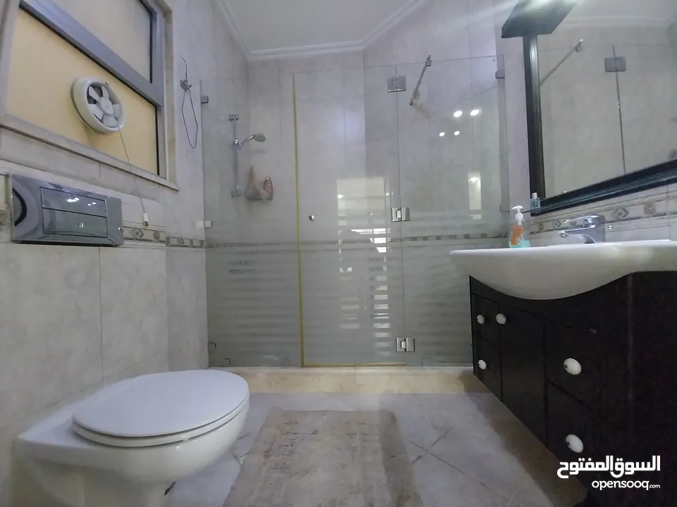 شقة للايجار في دير غبار  ( Property 36010 )-174847716