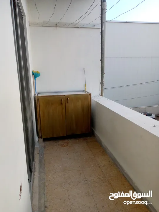 شقة صغيرة استثمارية  للبيع في البيادر الصناعة