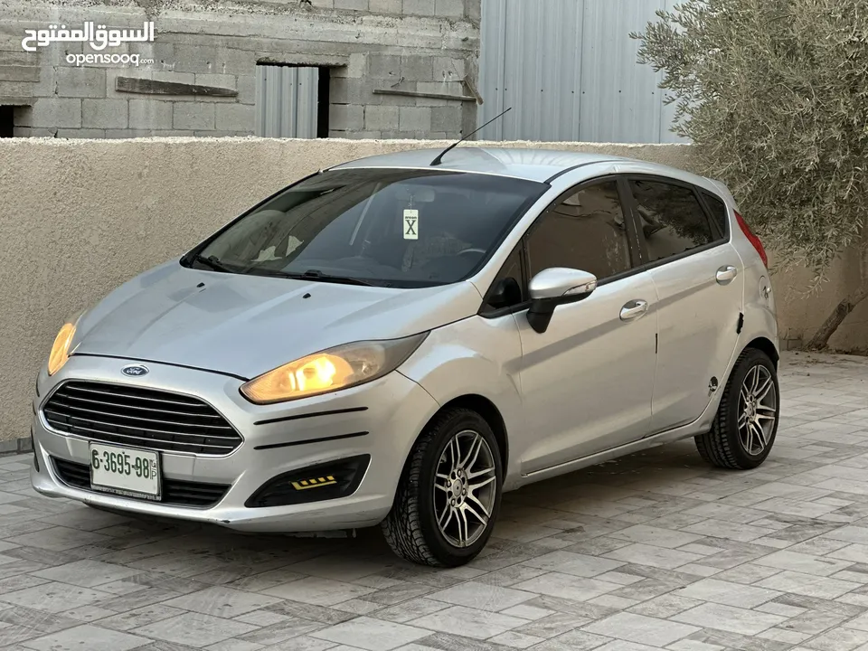 فورد فيستا ترخيص 2014 جير عادي