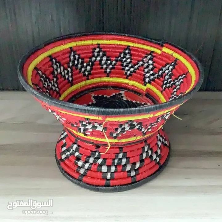 إبداع يمني في الخزف: الأطباق اليدوية كتحف فنية لتزيين المنزل وتقديم الطعام