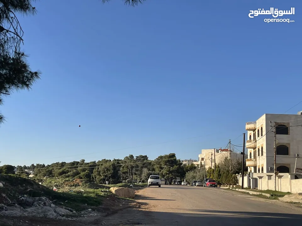 ارض للبيع من المالك مباشرة بموقع متميز في منطقة الجويدة