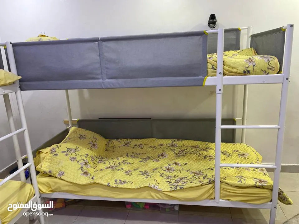 للبيع سرير أطفال دورين من ايكيا - Opensooq