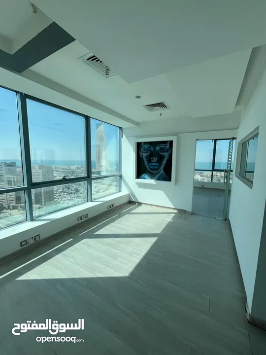 للايجار مكتب فخم  اطلالة بحرية العاصمة - شرق  155 م ترخيصينFor rent a luxurious office