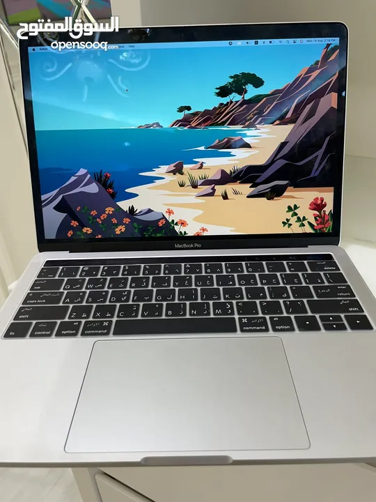 MacBook pro 13 inch / 8GB/ space gray