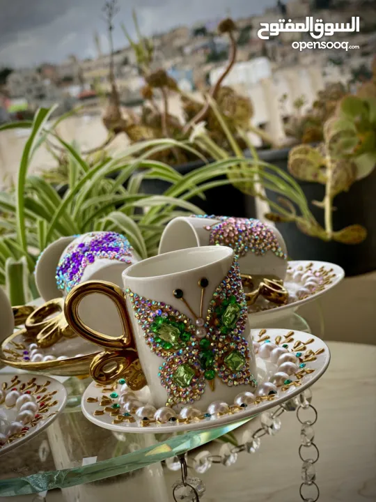 دلات قهوة وفناجين ومناديل ام العريس وغيرها