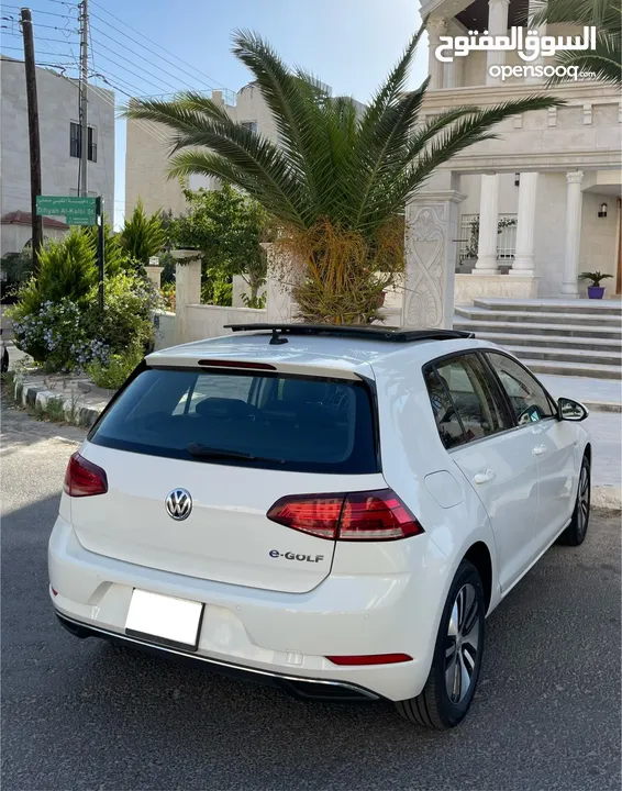 Volkswagen E-golf 2019  ماشية 23 ألف