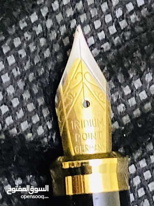 طقم أقلام كارڤين ألماني أصلي جديد لم يستعمل بالعلبة الأصلية اللون سيلڤر في جولد