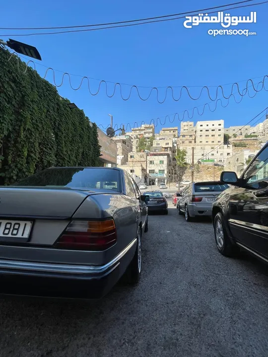 مرسيدس بطة 1990 فل مع فتحة الفل بحالة الوكالة للبيع