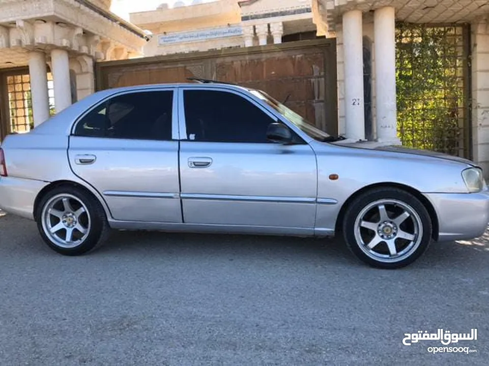 سياره هيونداي أكسنت موديل 2001 مستعمل