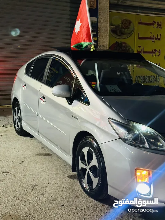 تويوتا بريوس 2011 فل كامل عدا الجلد