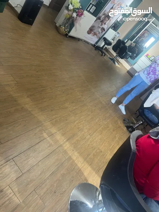 صالون تجميل للبيع بسعر مغري جدا