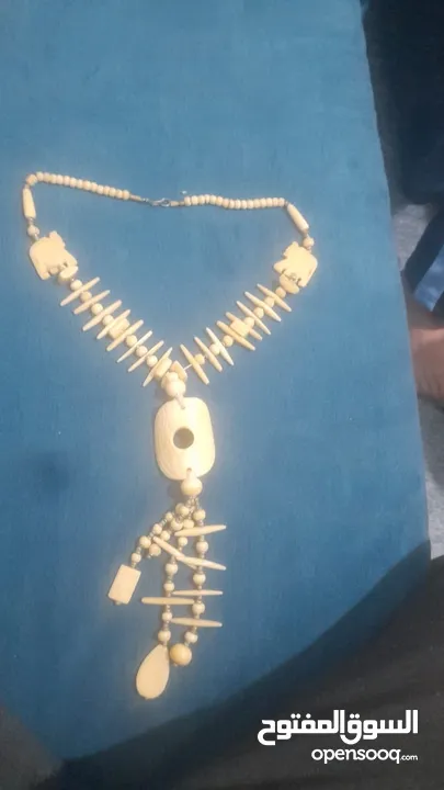 احجار كريمه وخواتم واكسسوارات للبيع