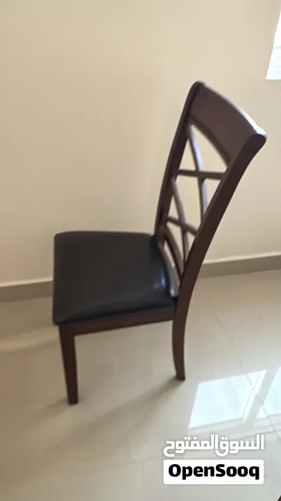 طاولة سفرة وبراد