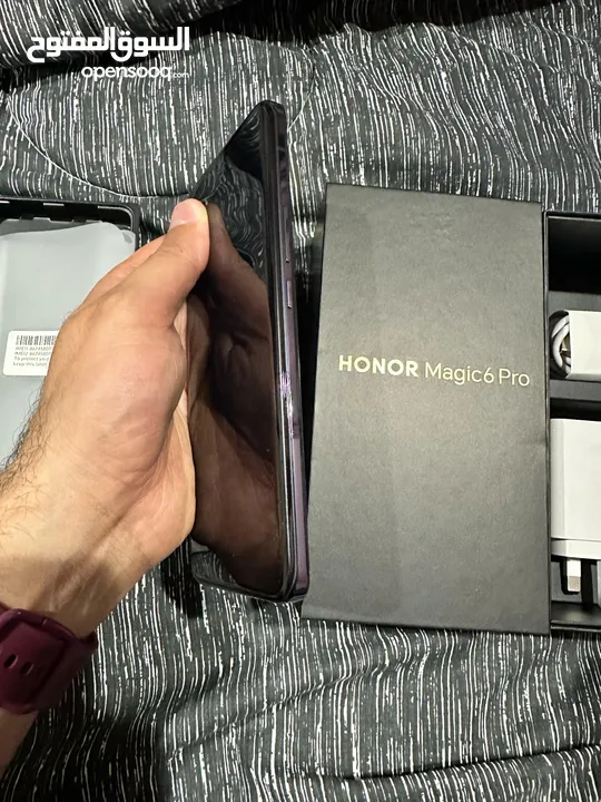 هونر ماجيك 6 برو أفضل واحدث جهاز بالعالم حالياً 512 جيجا استخدام يومين فقط مع كفر اصلي ب 15 دينار