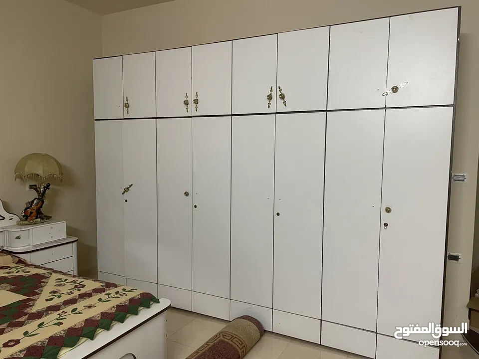 غرفة نوم مستعملة للبيع - بحالة ممتازة