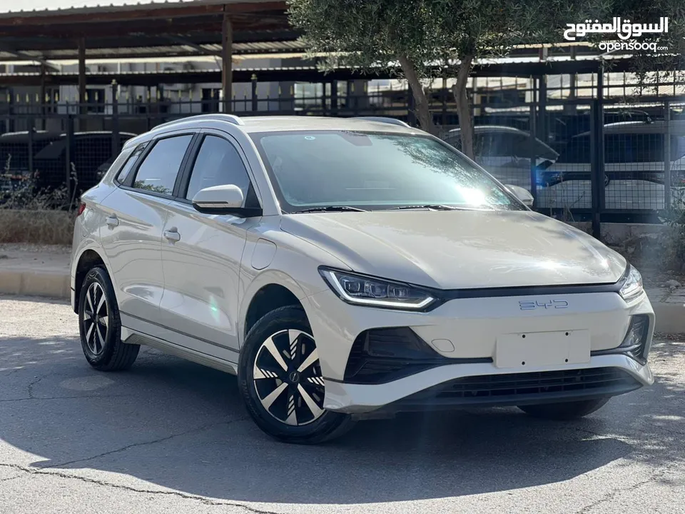 ‏BYD E2 2023  فل الفل عداد قليل سعر مميز
