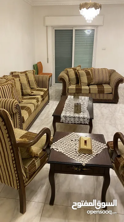 طقم كنب بحالك حيدة