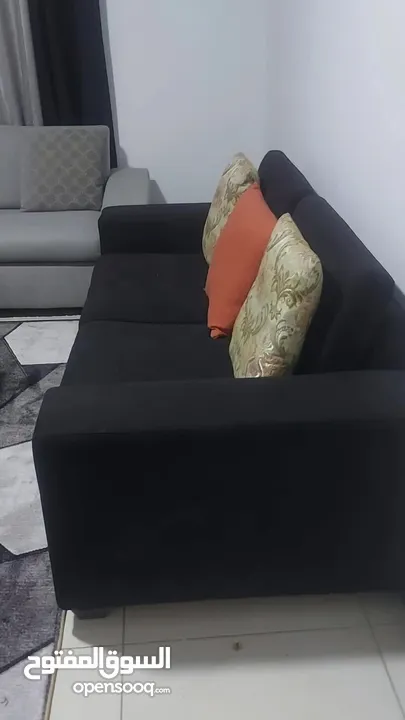 مجلس  للبيع استعمال نظيف بحالة جيده خشب زان سويدي كما هو بالصور يشمل القياسات