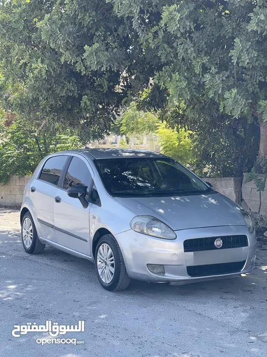 فيات جراند بونتو 2010