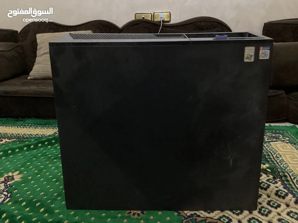 كمبيوتر شغال ميه بلميه للألعاب الخفيفه وتقدر تعدلو للألعاب القويه زي قراند وغيرها والتواصل رساءل