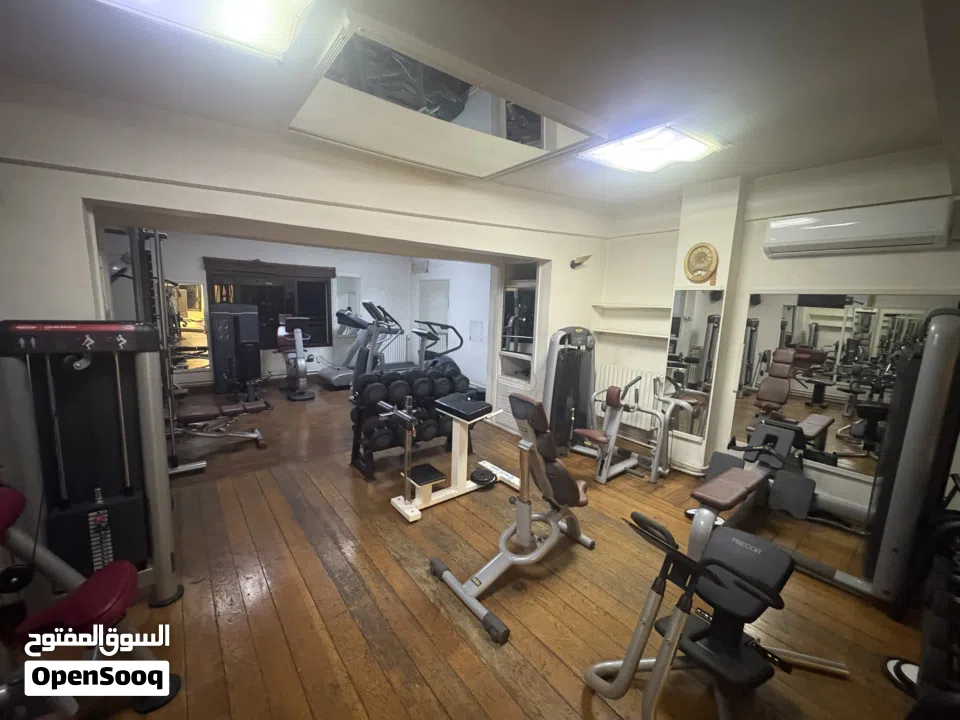 للبيع منزل إطلالة على ساحة الأمويين