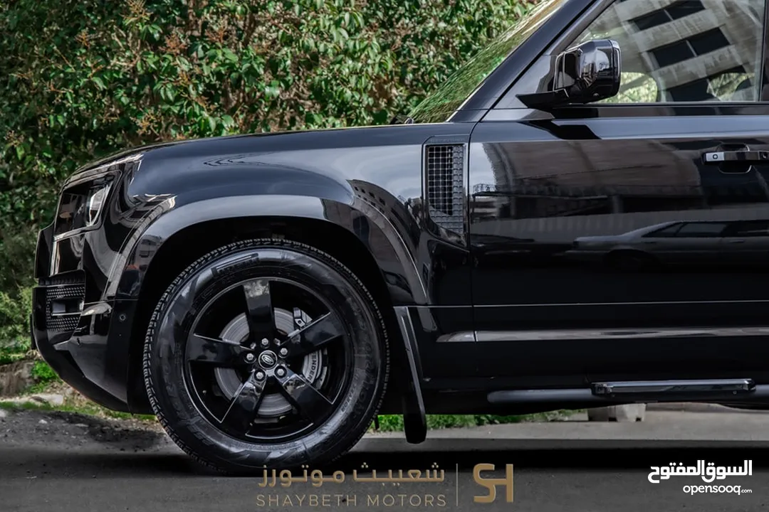 Land Rover Defender Black Edition Gasoline 2023