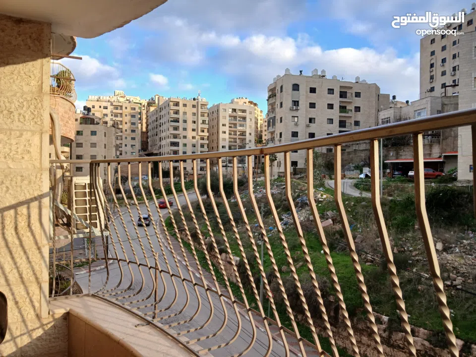 شقة للبيع في منطقة المصايف