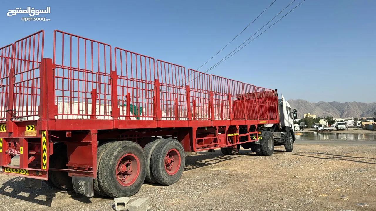 40 feet flatbed heavy duty truck for rent