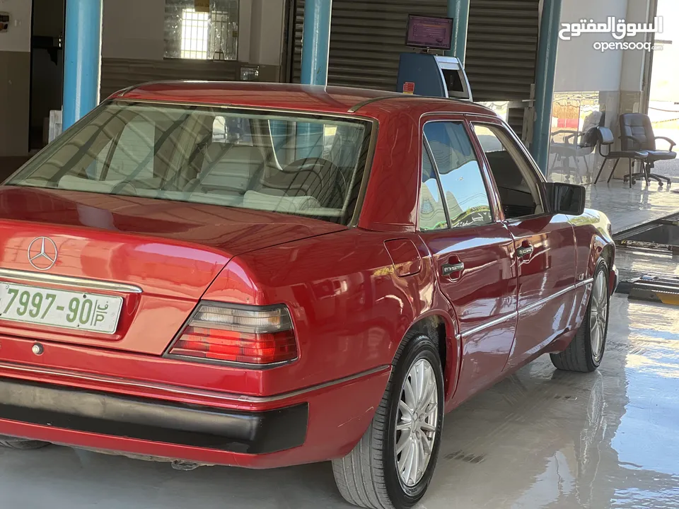 مرسيدس E220