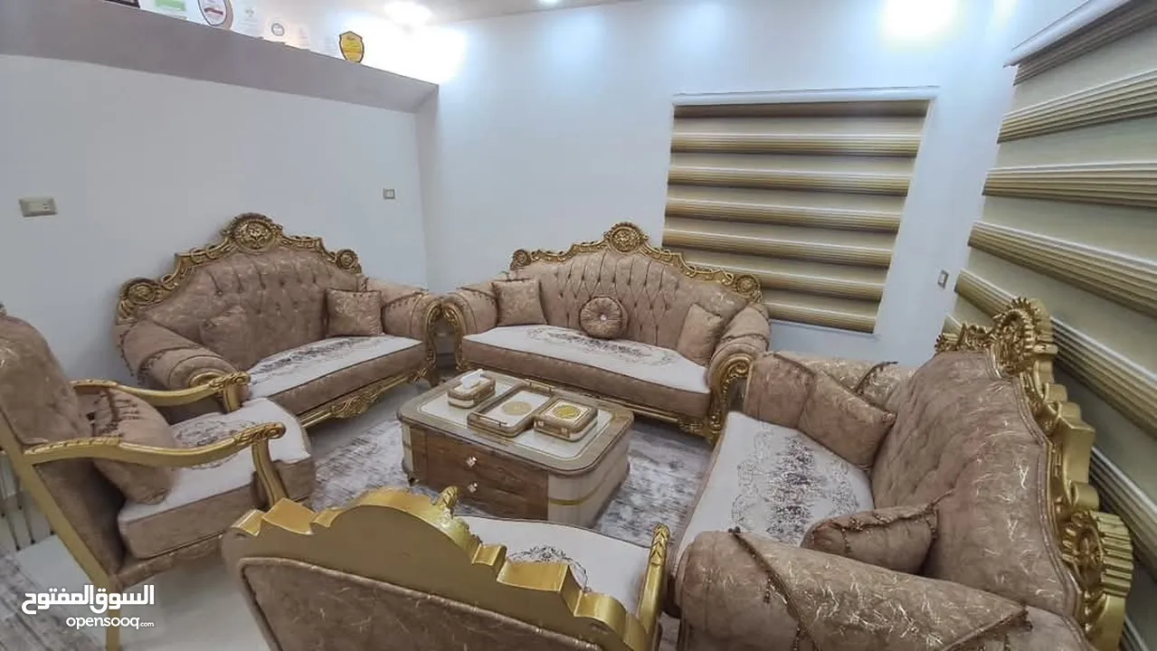 كنب دمياطي أصلي استعمال خفيف نظيف على الفحص