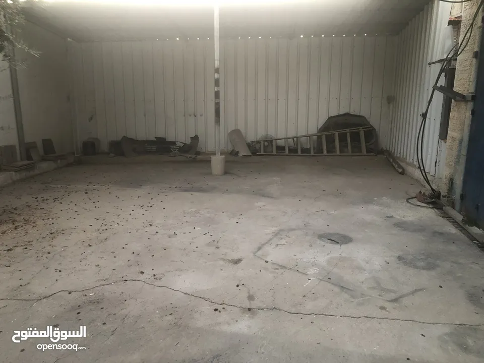 مخازن للإيجار