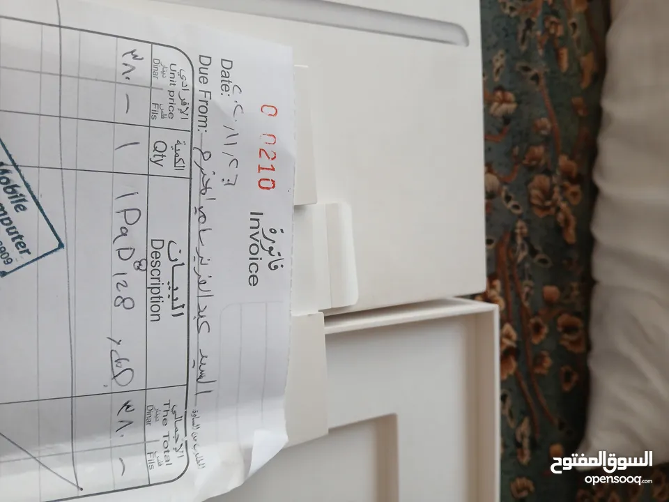 ايباد 8 مساحة 128 جيجا بايت لون سلفر فل نضافة غير مفكوك واستخدام خفيف  نوعا ما  iPad 8 128 gb