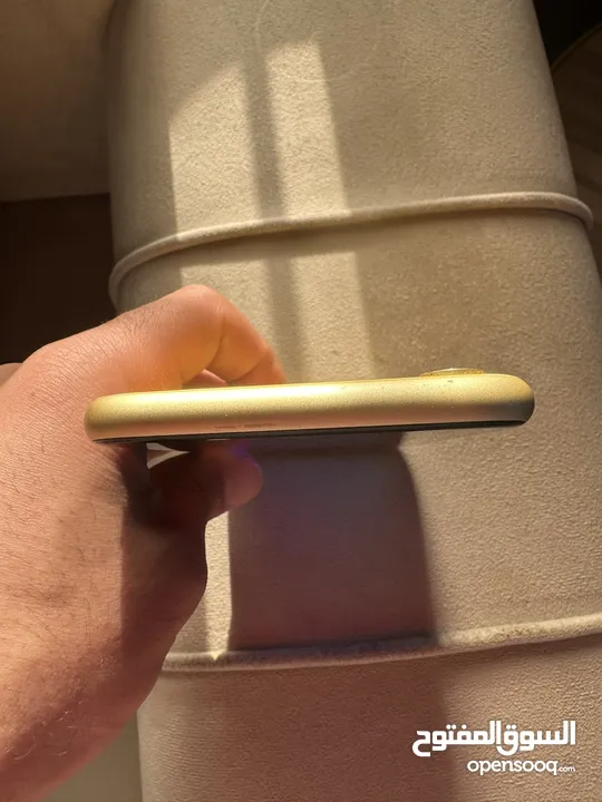 iPhone Xr وكالة للبيع اقرأ الوصف مهم