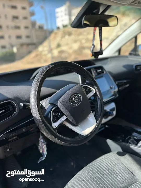تويوتا بريوس برايم للبيع بسعر مغري