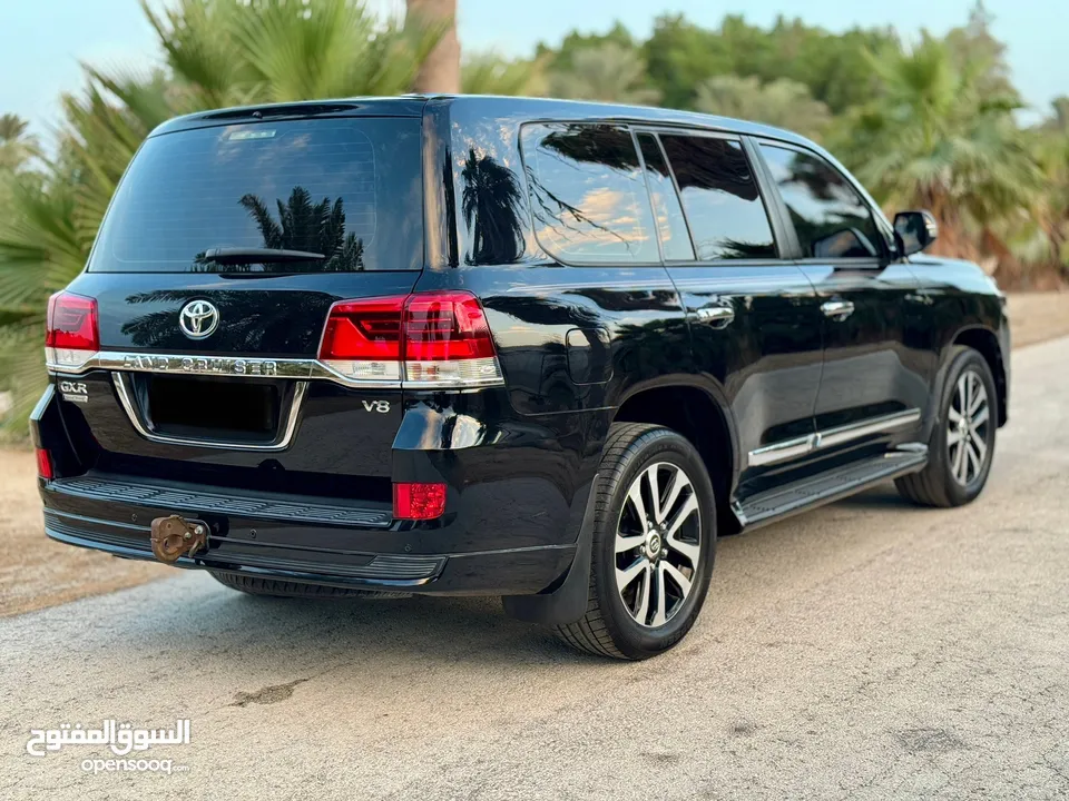 2019 Land Cruiser GXR V8 4.6 Grand Touring