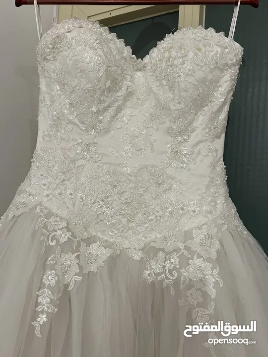 S-M Wedding dress with veil.