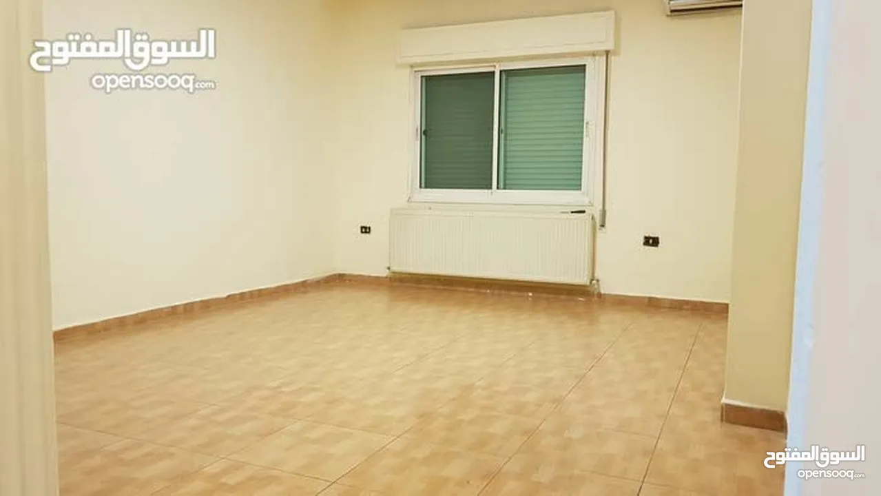 شقة مميزة - دير غبار - 3نوم 2ماستر - 220م - قرب الخدمات العامة