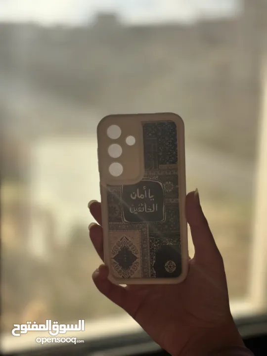 كفر تلفون جديييد -Galaxy S24 رائع و راقي و الالوان نار و الكتابة واضحة و حلوة والتوصيل المجاني جامعة