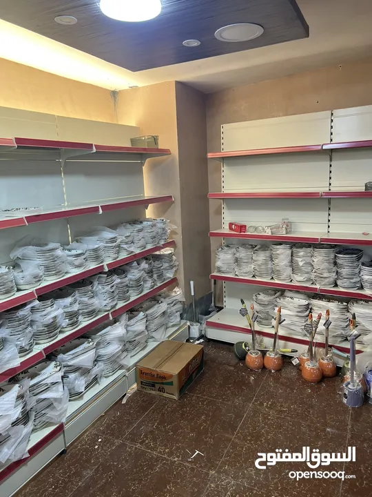 محل أدوات منزلية طابقين للبيع بمساحة 407 متر
