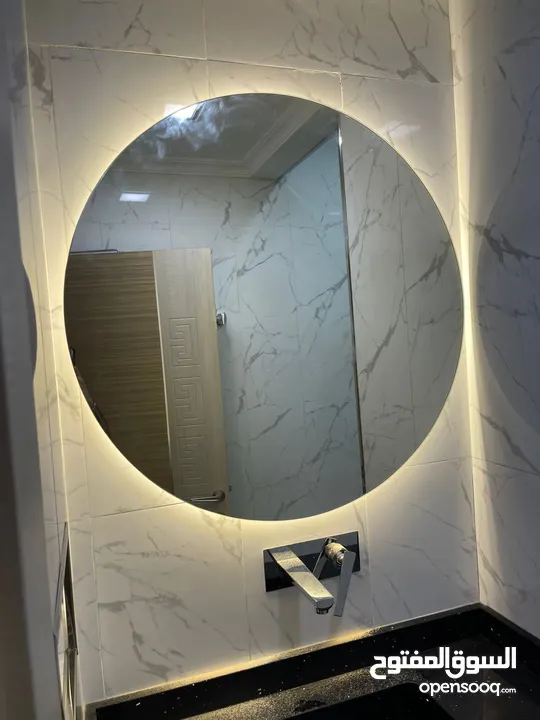 Mirror with Led light and stan also.