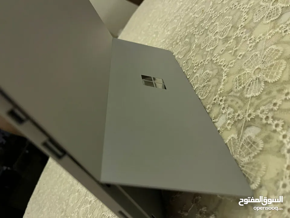 Microsoft Surface Pro (5th Gen)