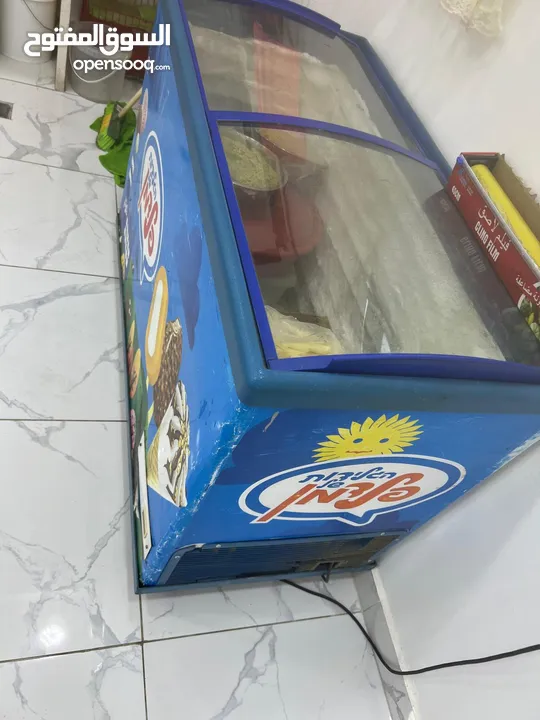 عدة مطعم للبيع