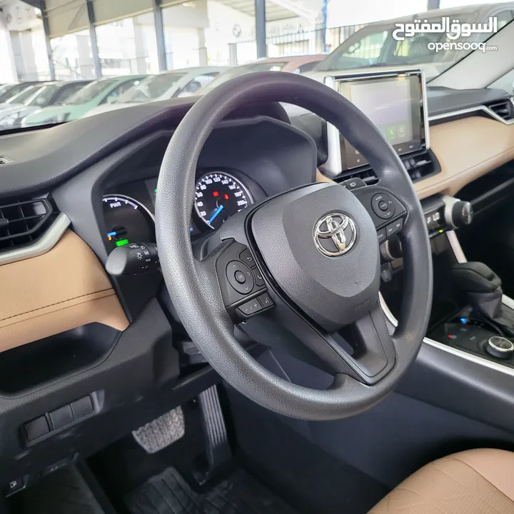 2024 TOYOTA RAV4 XLE PREMIUM- صنع ياباني