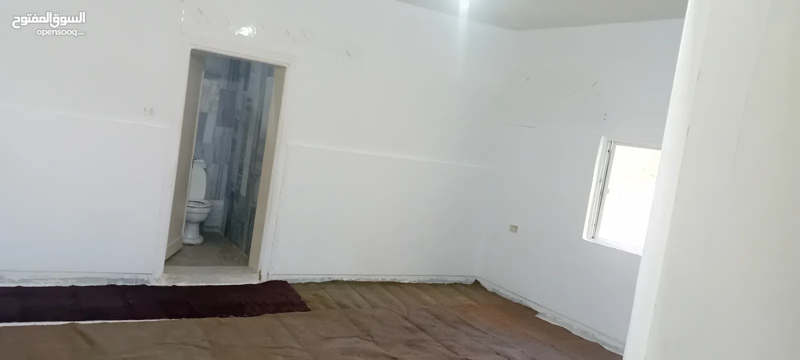 شقة للإيجار في زبده