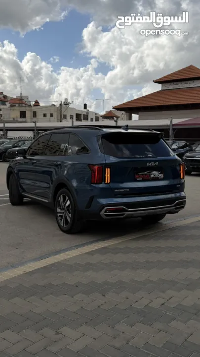 كيا سورينتو بزنز ترخيص 2023 محرك 1600 هايبرد   240 حصان دفع  4×4