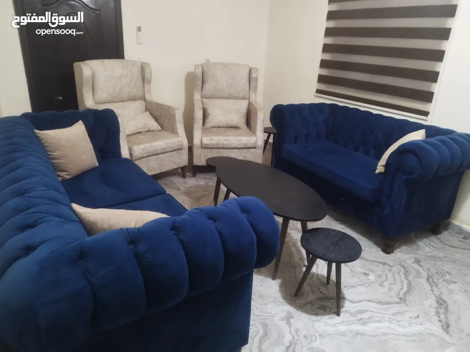 طقم كنب للبيع بحاله جيده