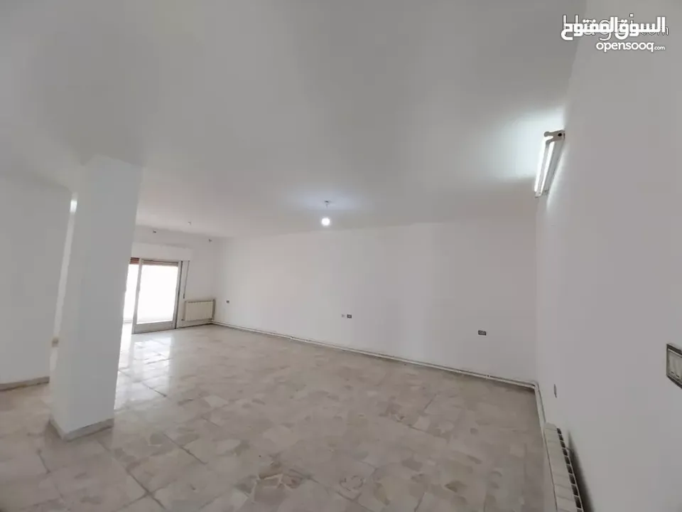 شقة طابق خامس بمساحة 190 متر للبيع في الرابية ( Property ID : 30540 )