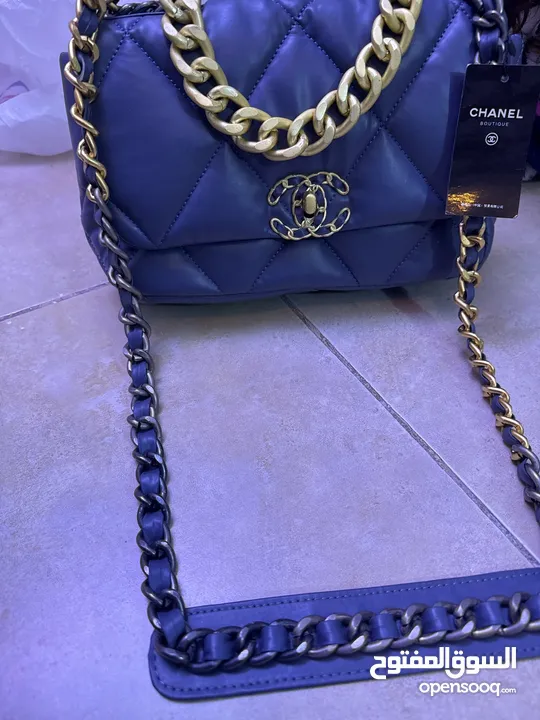 شنطة Chanel  جديده شكلها بجننن